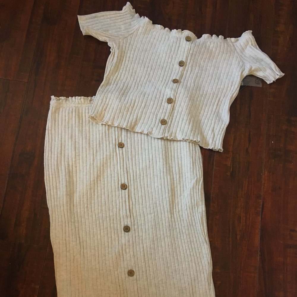 Oatmeal Button 2 Piece Set